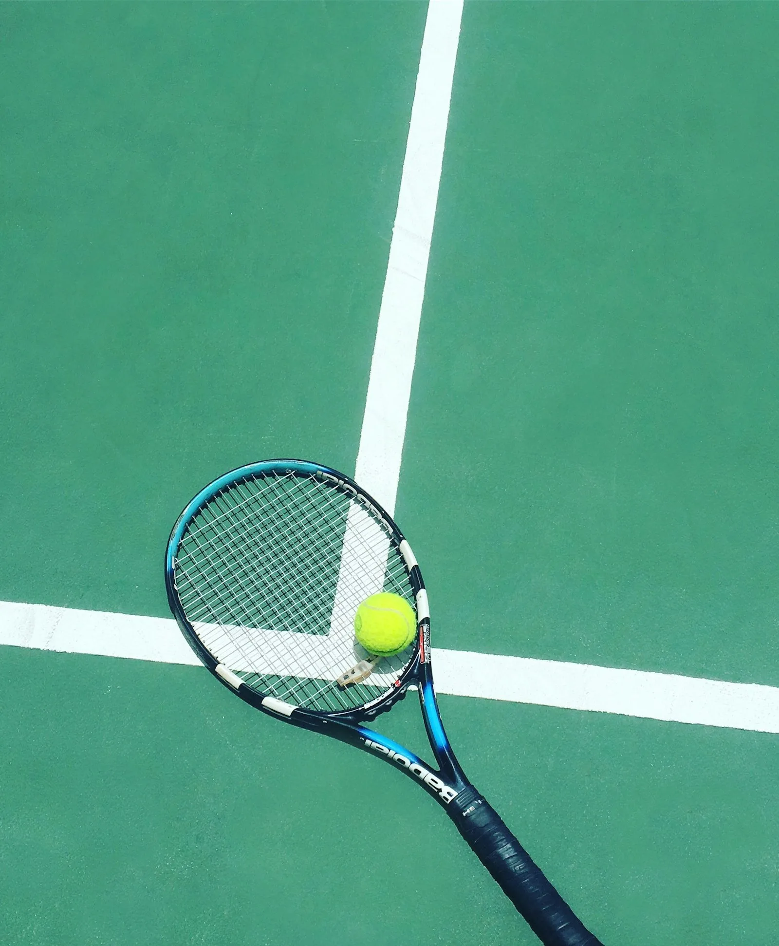 Beach tennis